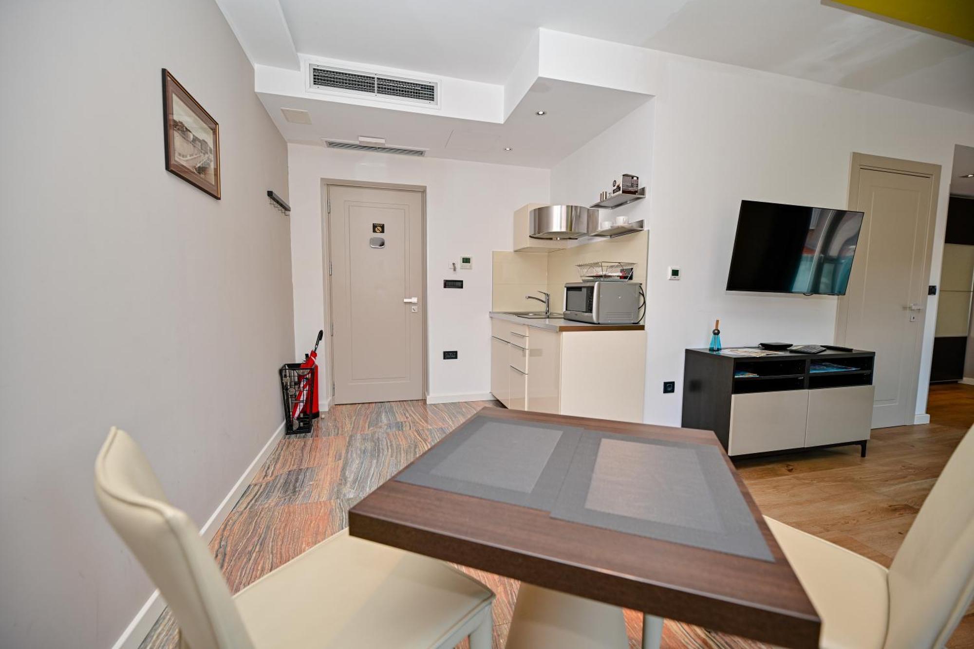 Dantes Apartment *