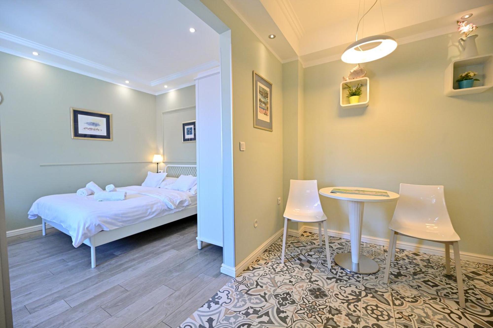 Dantes Apartment *